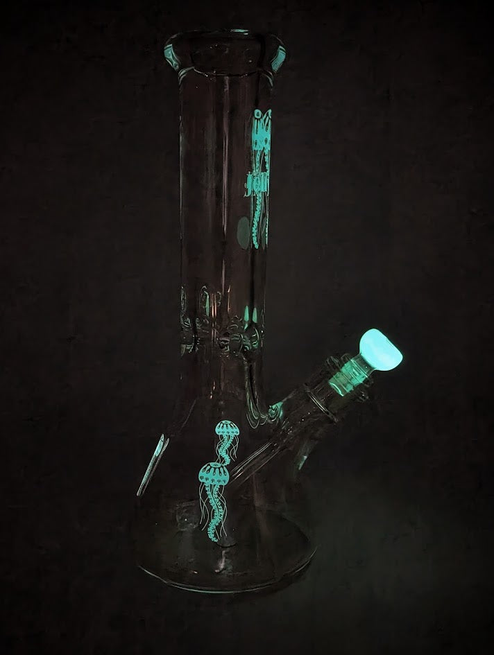 Jellyfish bong glow in the dark