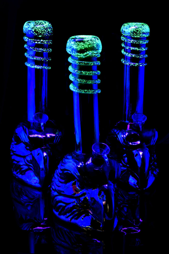 Metallic Eagle Glow-in-the-Dark Frit Soft Glass Bong “Roost Rocket” – 11″ – Assorted Colors