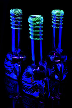 Metallic Eagle Glow-in-the-Dark Frit Soft Glass Bong “Roost Rocket” – 11″ – Assorted Colors